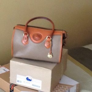 Dooney & Bourke Purse